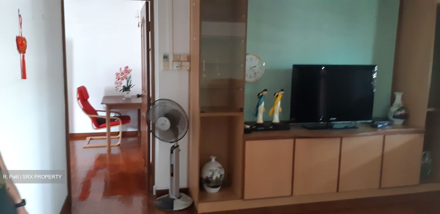 Blk 110 Fengshan Estate (Bedok), HDB 3 Rooms #608650331
